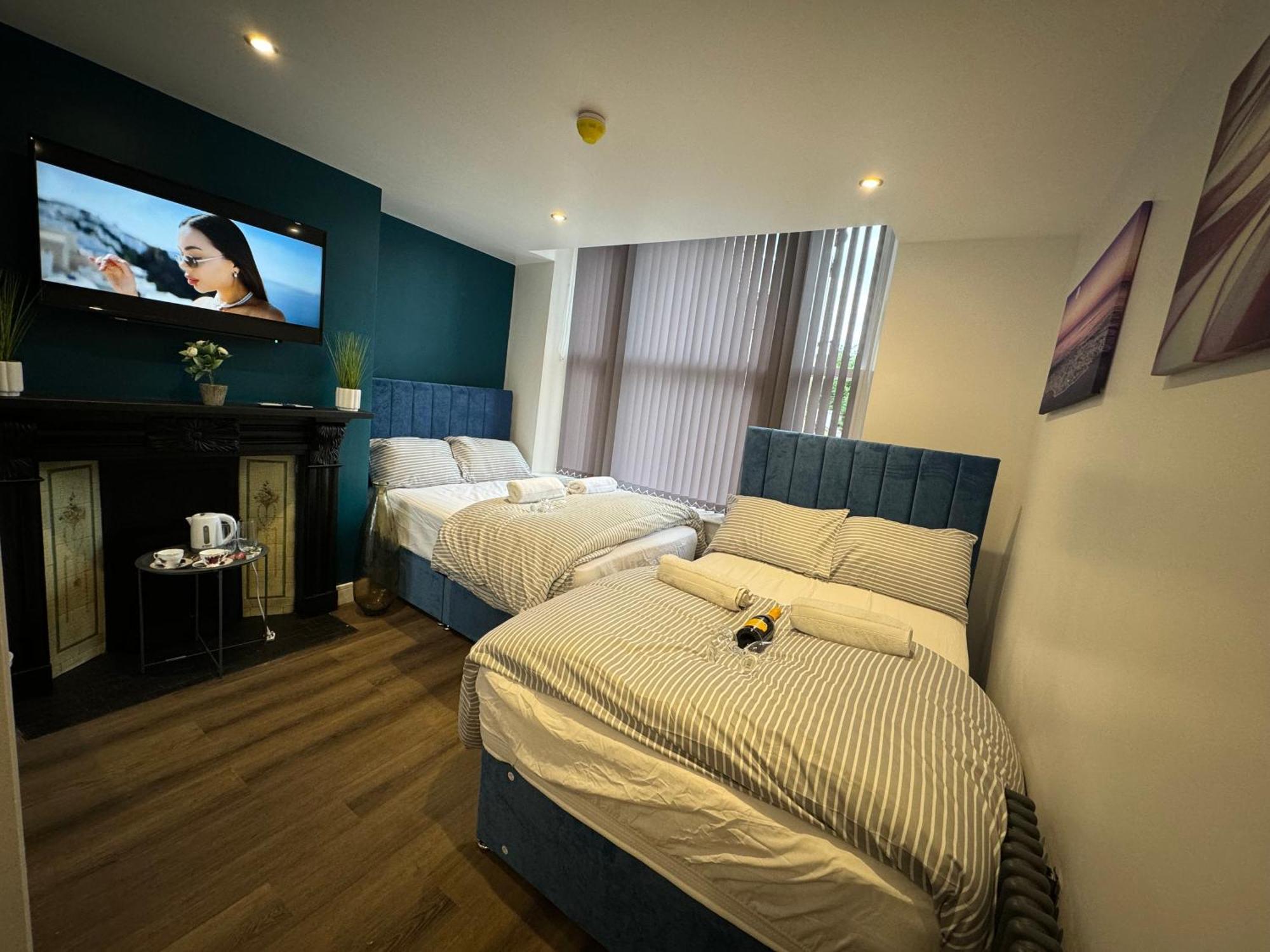 Southgate Luxury Apartments Elland Εξωτερικό φωτογραφία
