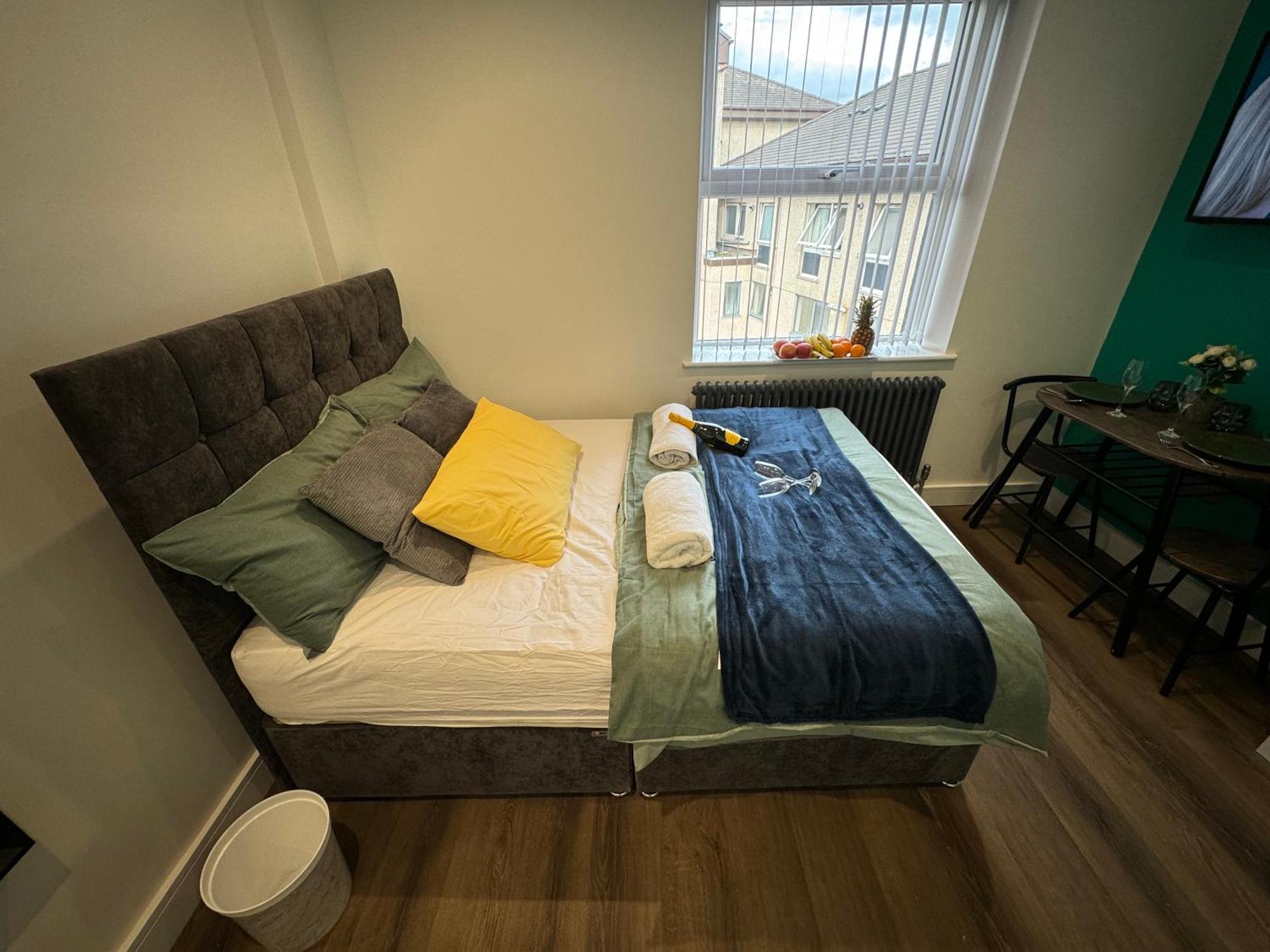 Southgate Luxury Apartments Elland Εξωτερικό φωτογραφία
