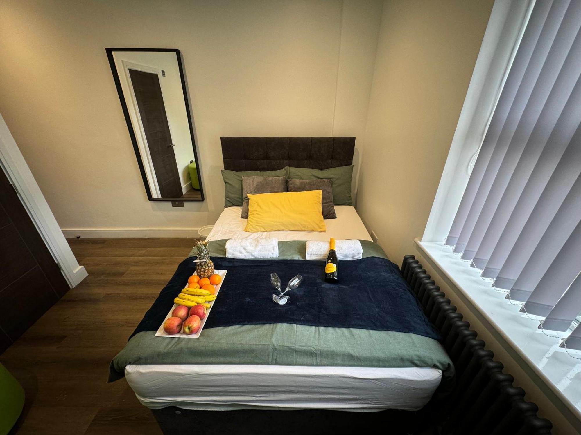 Southgate Luxury Apartments Elland Εξωτερικό φωτογραφία