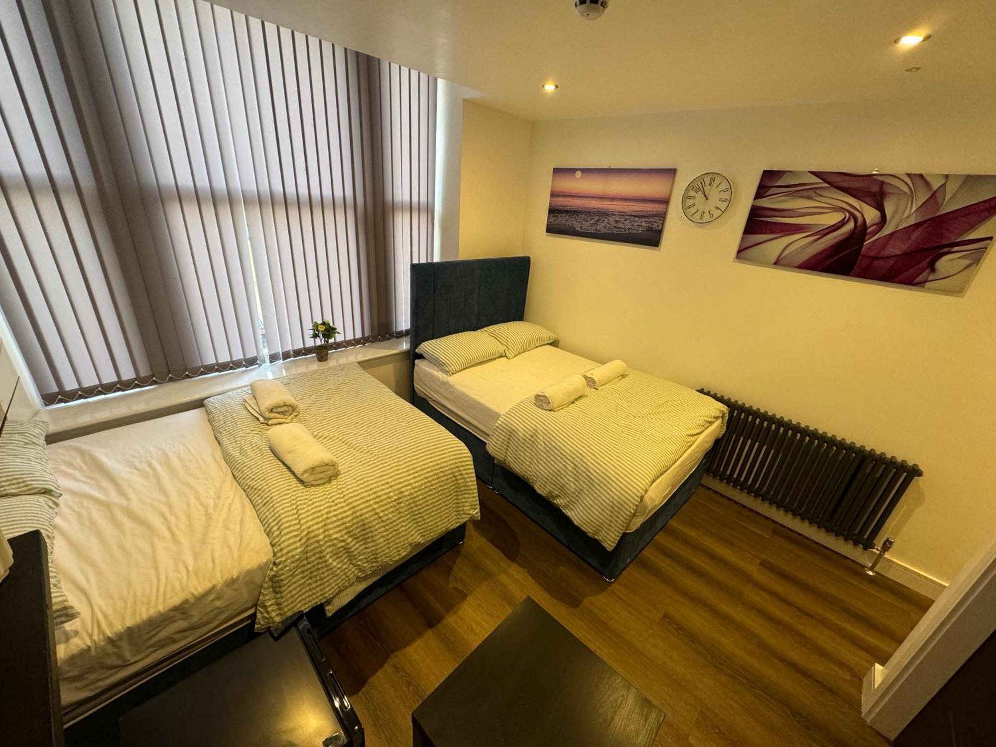 Southgate Luxury Apartments Elland Εξωτερικό φωτογραφία